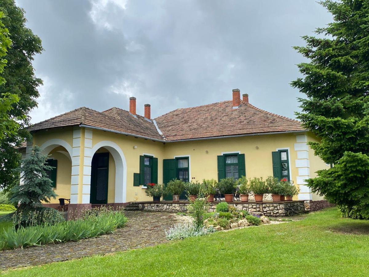 Véndektanya Vendégház Tapolca Exterior foto