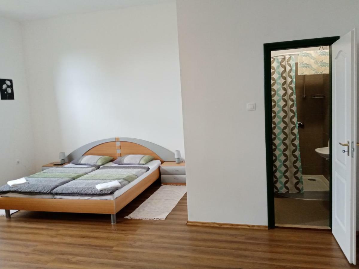Véndektanya Vendégház Tapolca Exterior foto